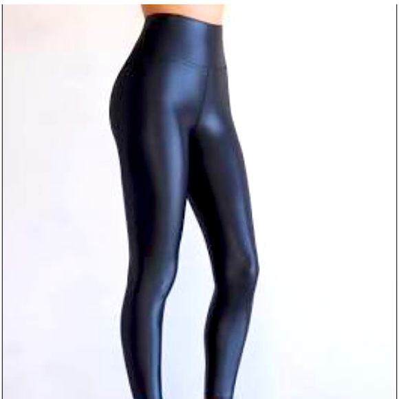 EUC SHINESTAR Faux Leather Shiny Stretchy Black Leggings High Waist Plus Sz 2X - Picture 1 of 14
